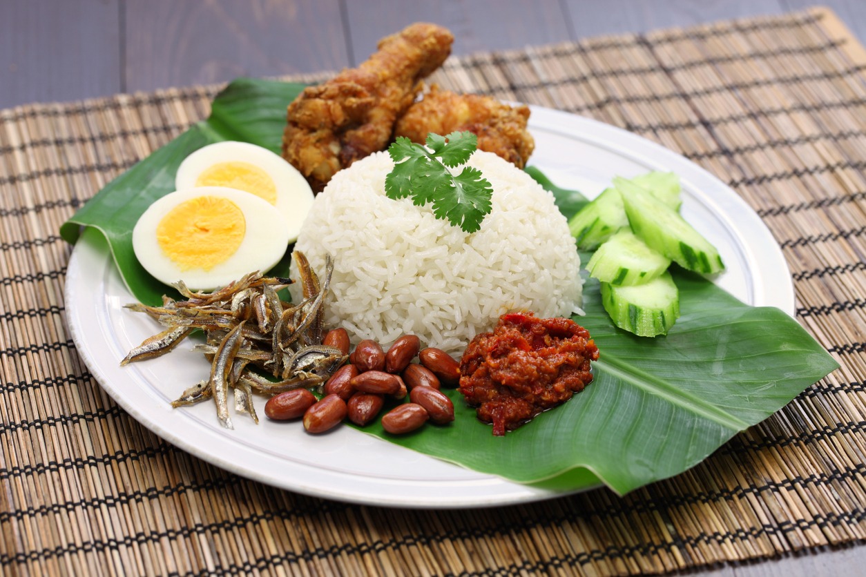 nasi lemak photos, food photos, Singapore photos, fried chicken photos, coconut photos, photography photos