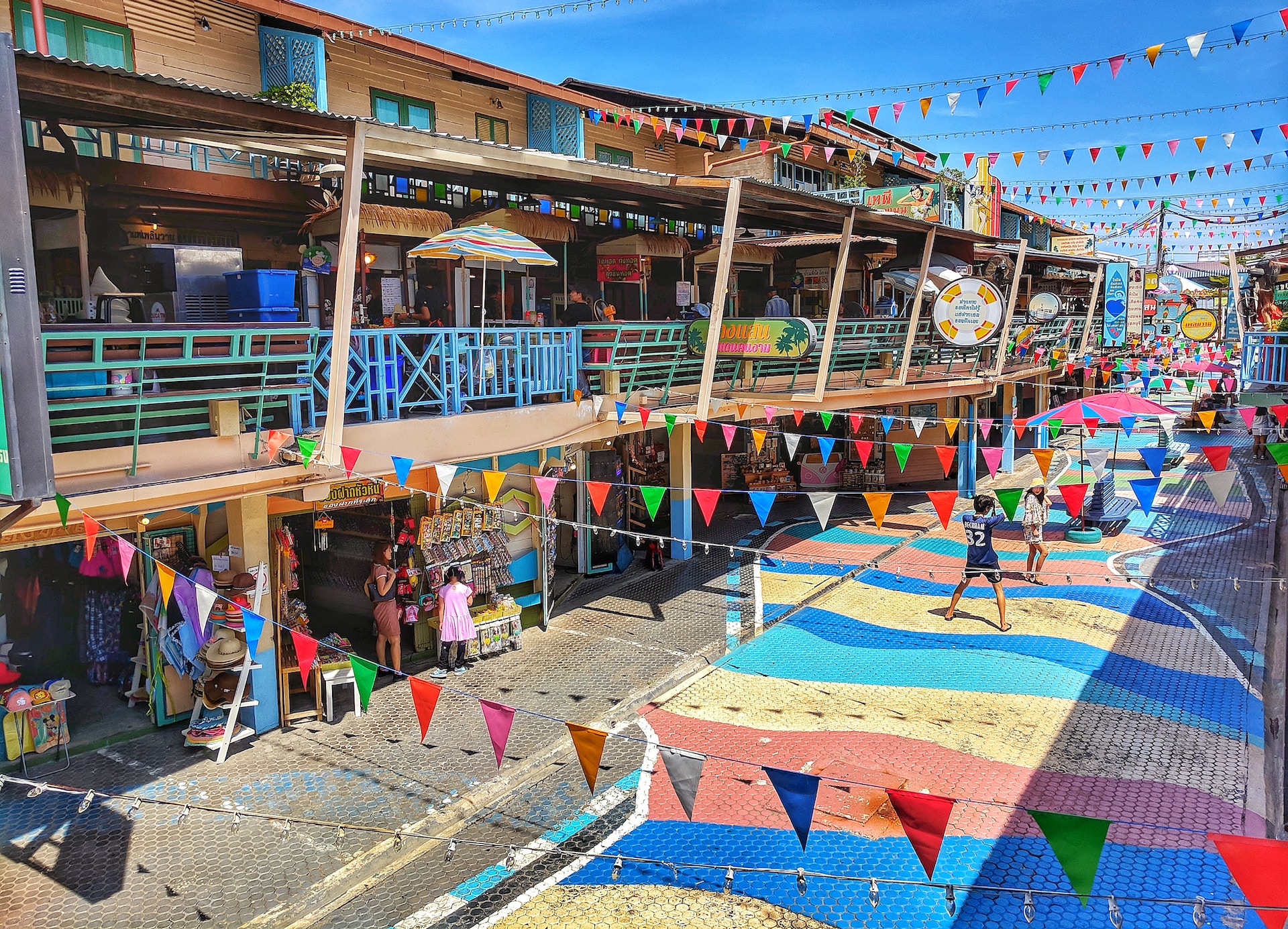 Thailand, Hua Hin District, house images, colorful, beach images & pictures, people images & pictures, human, playground, play area, HD wallpapers
