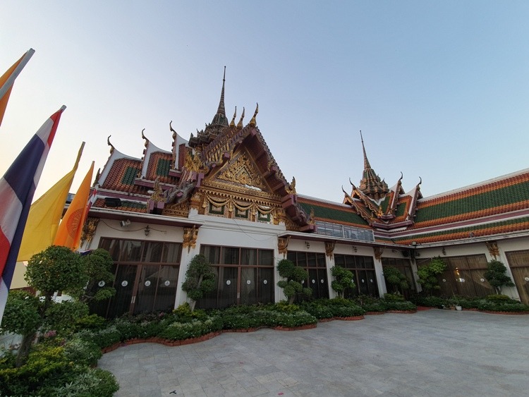 Wat Yannawa Boat Temple, Bangkok