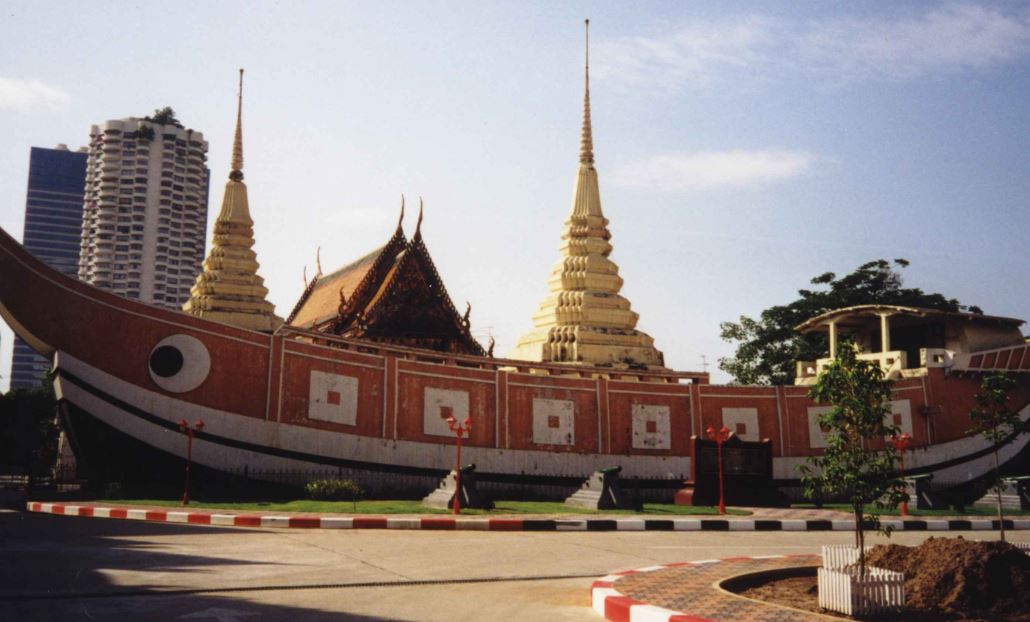 image of the viharn before other major renovations
