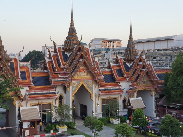Entrance To Wat Yannawa Boat Temple, Bangkok