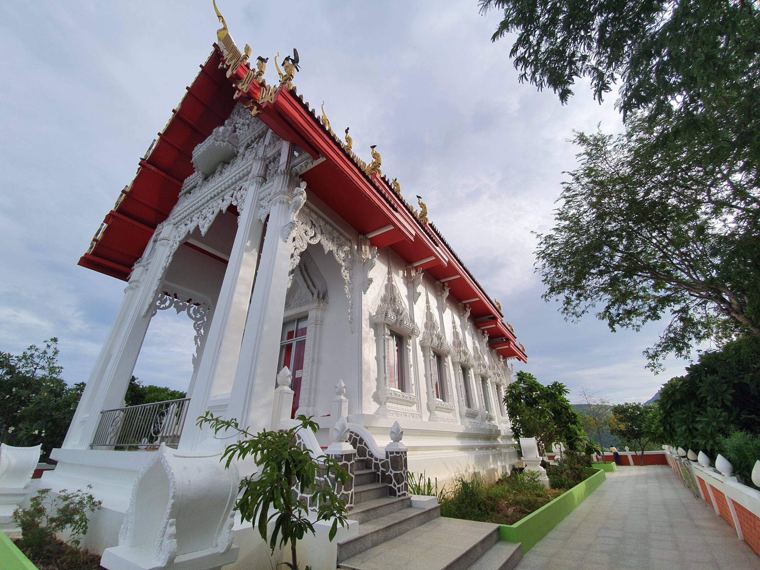 Wat Khao Sanam Chai, Hua Hin