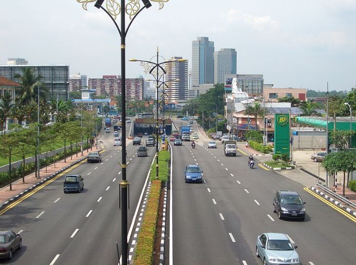 Tebrau Highway, leading on to Johor Bahru city center