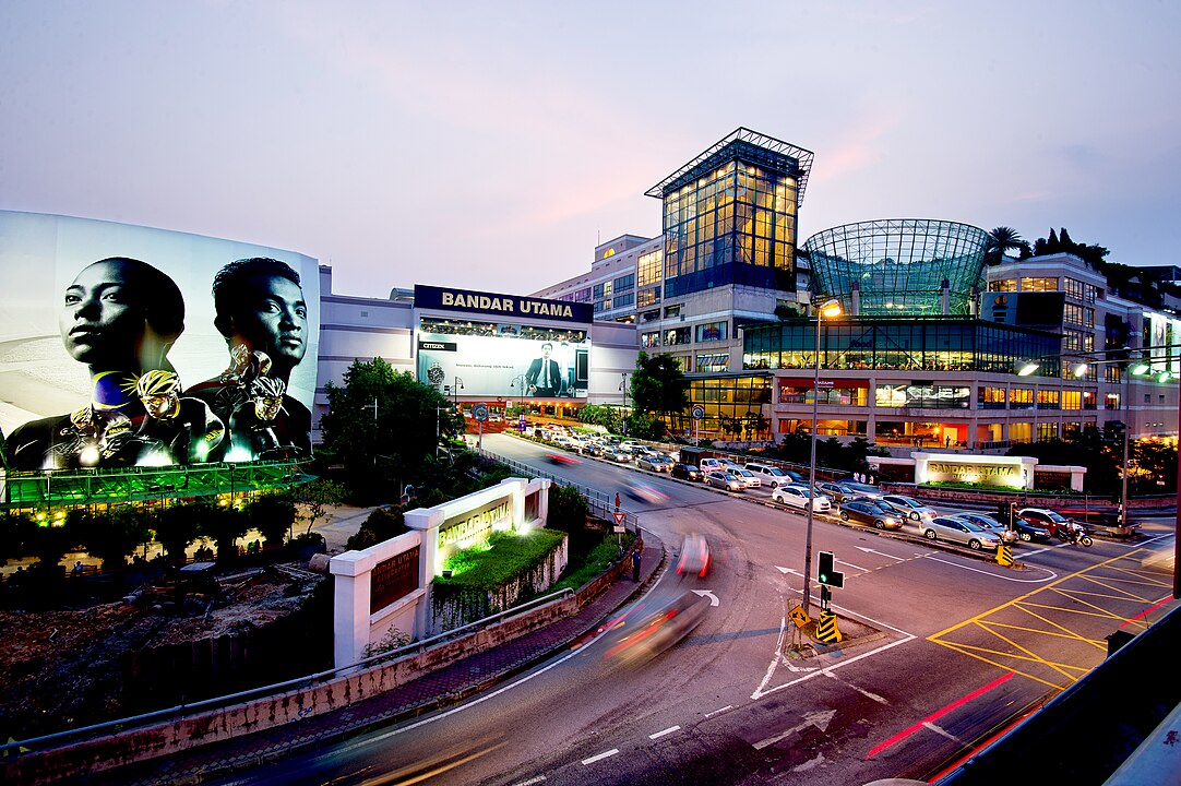 1 Utama Shopping Centre